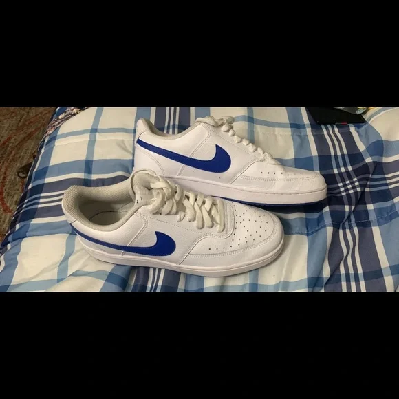 Worn only twice size 9.5 Nike shoes size 9.5 only worn twice | Depop main image 2